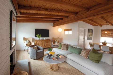 Large upstairs living room