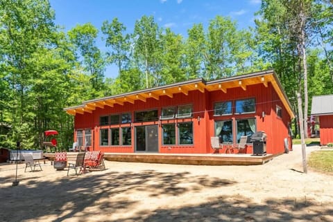 There is so much beach between the cottage and the water, the kids will love it!