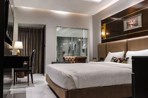 Executive Double Room | Premium bedding, down comforters, memory foam beds, free WiFi