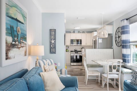 Anna Maria Beach Cottages 110A Coastal decor and furnishings throughout