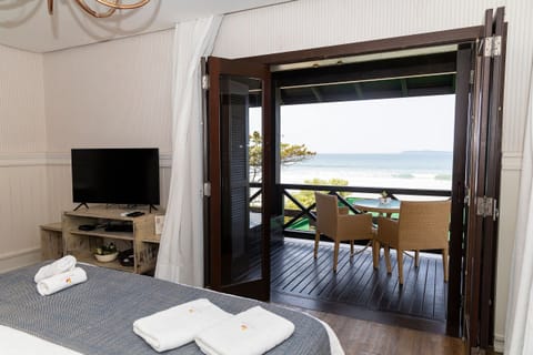 Suite | 1 bedroom, minibar, in-room safe, individually decorated