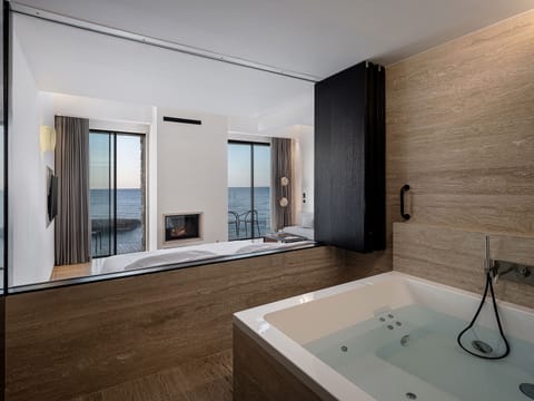 Presidential Suite, Balcony, Sea View | Egyptian cotton sheets, premium bedding, down comforters, pillowtop beds