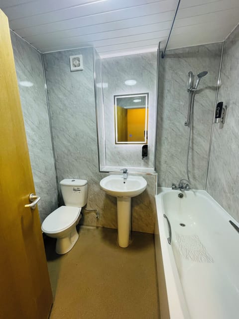 Free toiletries, towels