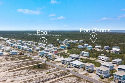 Experience convenience at its finest—wonderful amenities are just a leisurely walk from your doorstep!
