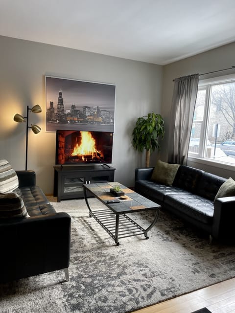 Sunny living room and a plush carpet