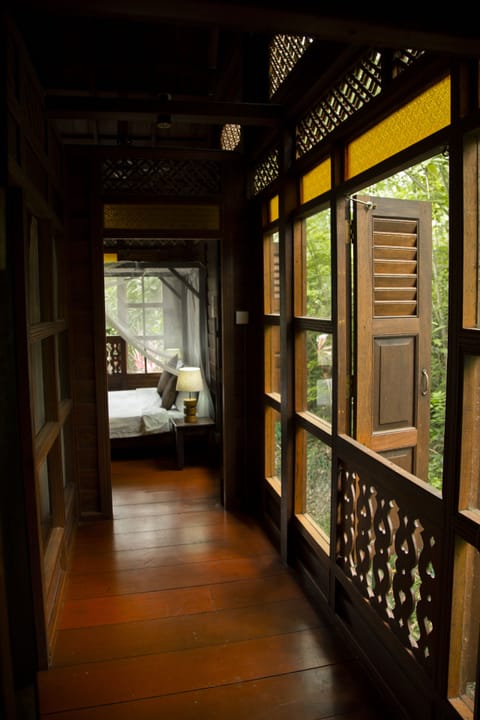 Forest House (2 bedrooms) | Laptop workspace, cribs/infant beds, free WiFi