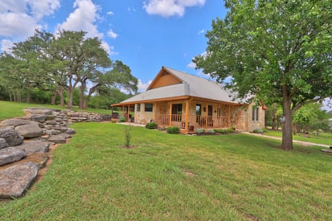 Private hill country getaway