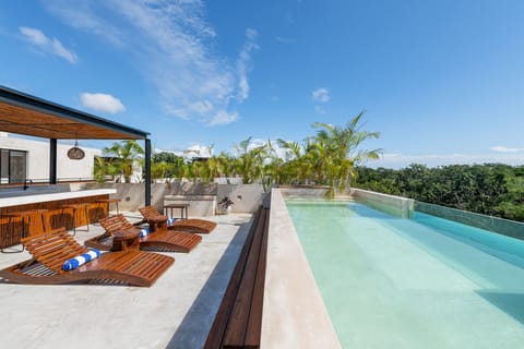 Private pool