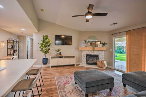 Bakersfield Vacation Rental | 3BR | 2BA | Step-Free Access | 1,451 Sq Ft