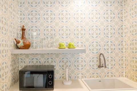 ION Suite Room | In-room safe, desk, blackout drapes, free WiFi