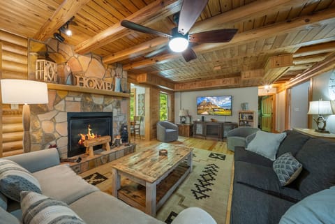 Welcome to Mountainside Lodge!