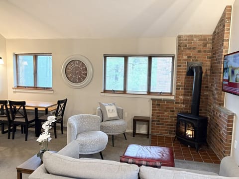 Living/dining room