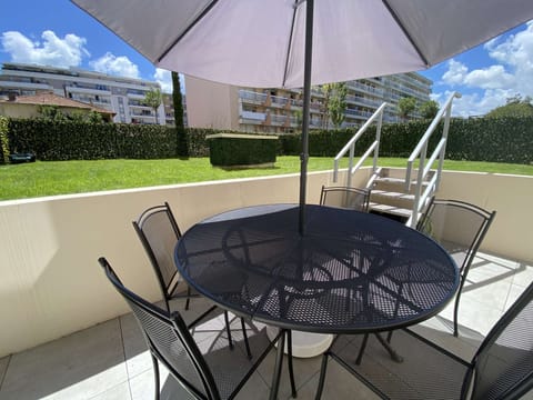 Terrace and outdoor dining furniture