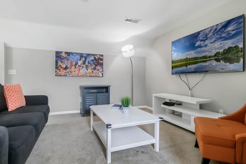 House (Cozy apartment only miles from Disney) | Exterior