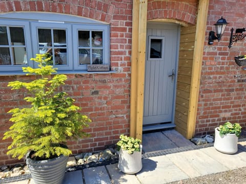 Cottage | Exterior