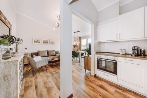 Apartment, Private Bathroom | Shared kitchen | Highchair