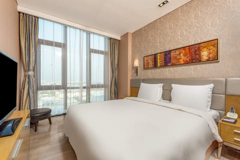 Desk, WiFi (free), bed sheets