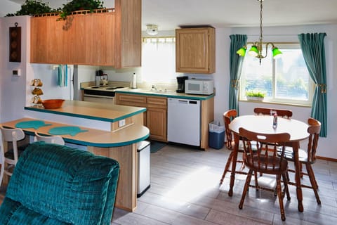 Fully stocked kitchen for cooking your seafood dinner!