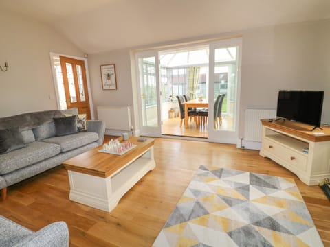 Cottage | Interior