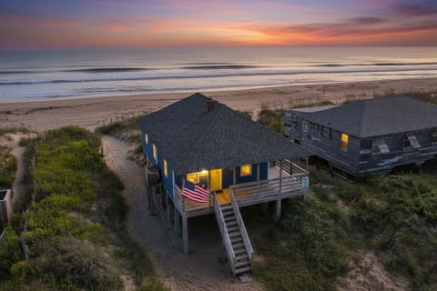 Deja Blue Oceanfront Vacation Rental