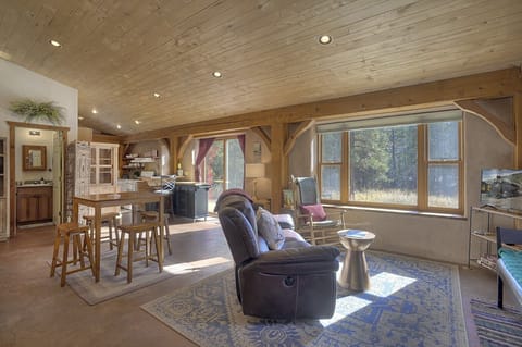 Cabin with Open Floor Plan