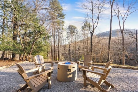 Backyard Fire Pit 