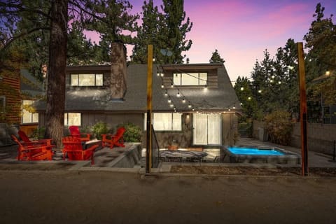 Stories by the firepit or soak in the hot tub