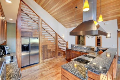 Kitchen with High End Appliances