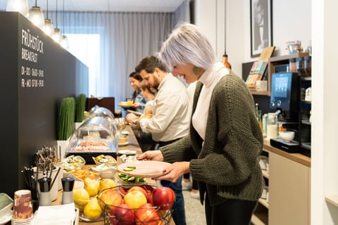 Daily buffet breakfast for a fee