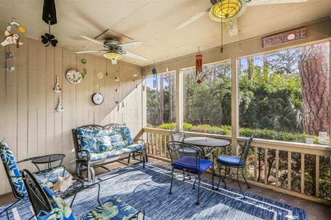 Screened Porch at 1402 South Beach Villas