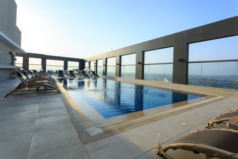 Outdoor pool, sun loungers