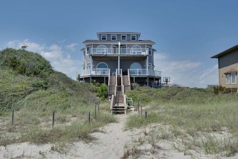 view of private walk from the beach
