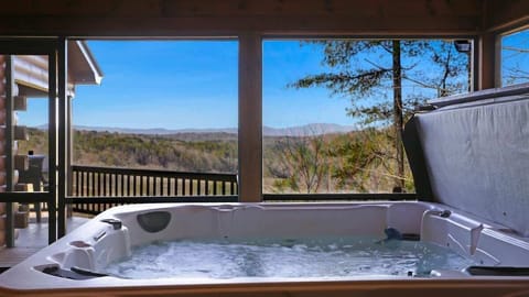 HOT TUB LONG RANGE VIEW