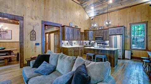 LIVING ROOM SEATING - KITCHEN BACKDROP