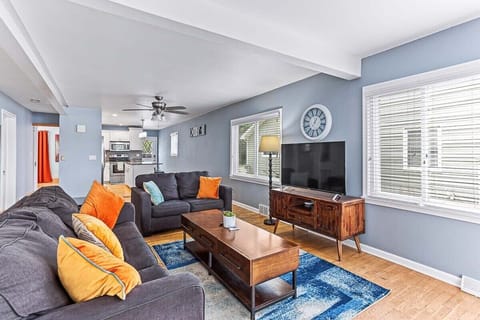 Open concept living/dining/kitchen