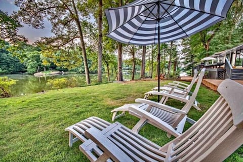 Stunning sunbathing area overlooking the lake with spectacular Lake views!!