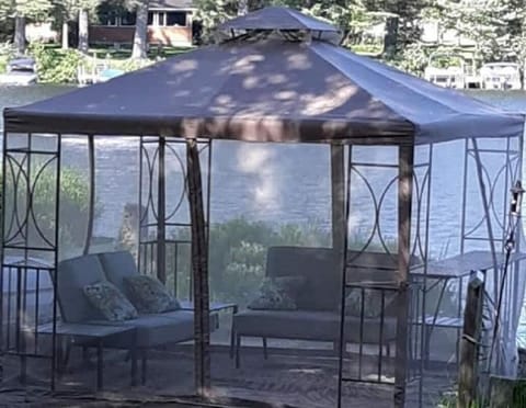 screen house for guest use, keeps out the rain or the bugs