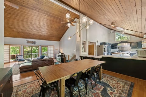 Welcome to your next mountain vacation!