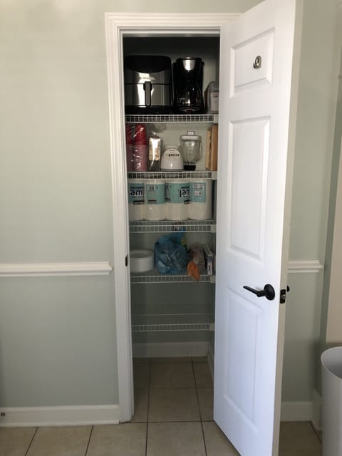 Air fryer, blender, coffee maker 