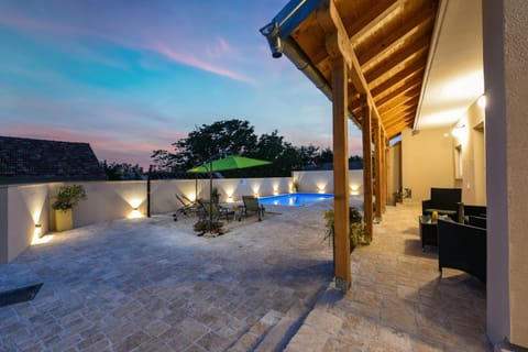 House, Smoking | 2 bedrooms