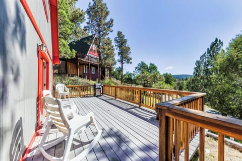 Studio (2 Bedrooms) | Front of property