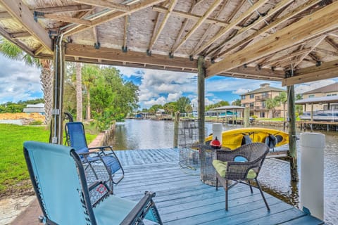 Crystal River Vacation Rental | 2BR | 2.5BA  | 1,971 Sq Ft | 1 Story