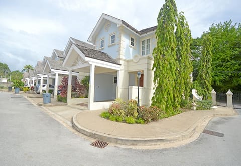 Outside view of the rental 