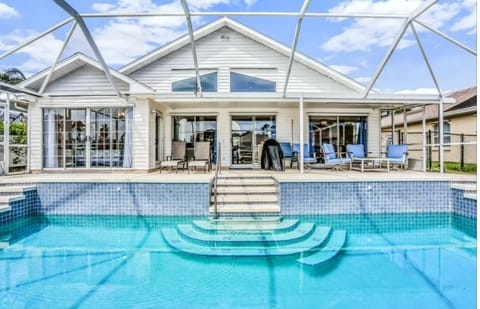 Easy access pool.