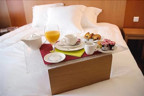 Daily buffet breakfast (EUR 12.00 per person)