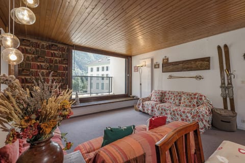 Large flat in the center of Chamonix