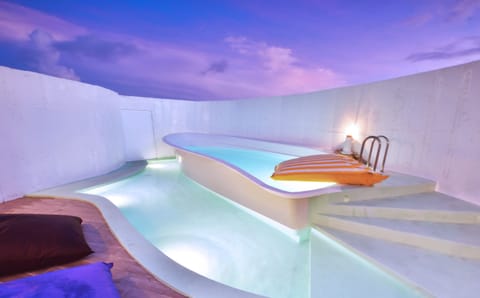 Signature Double Room, 1 King Bed, Private Pool | Private pool
