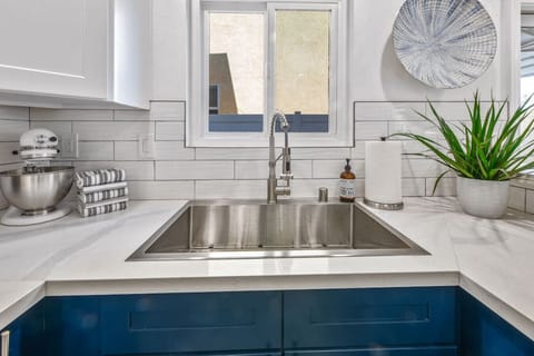 Nice big sink!  This kitchen is beautiful and you will love using this space