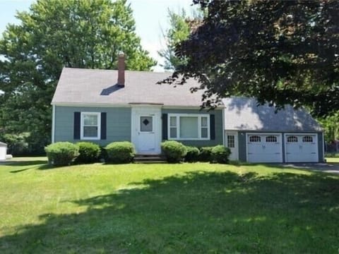 country feel 3 bedroom cape