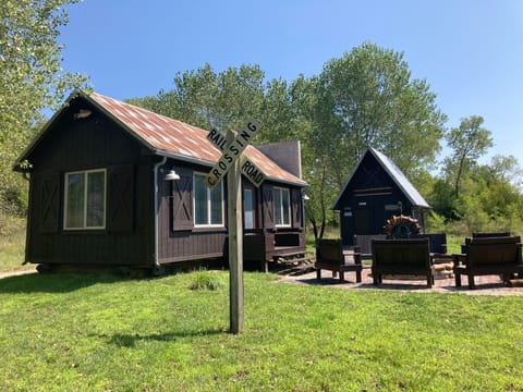 Scalehouse (cabin), outbuilding and fire pit
